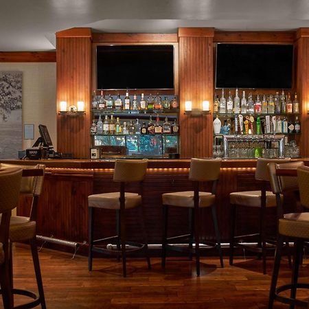 Doubletree By Hilton Hotel Dallas - Love Field Extérieur photo